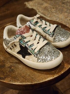 Toddler Girls Glitter Star Lace-Up Sneakers - Silver & Rose Size 10- 10 ½